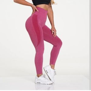 NVGTN Seamless contour leggings - Crimson